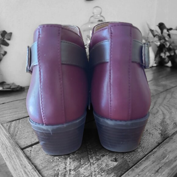 FINAL SALE  Vionic Millie Wine Boots Size 8, Leather Zip Up, Leather Upper - Picture 4 of 6